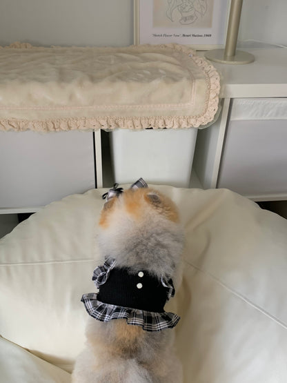 Daily is Glam (Crop)