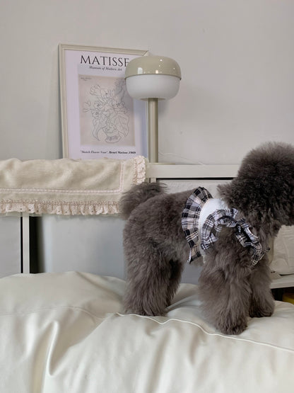 Daily is Glam (Crop)